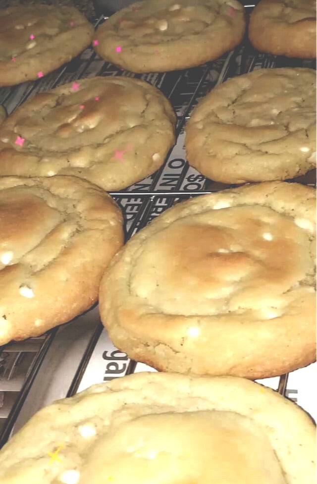 White Chocolate Chip Jumbo Soft-Baked to Order Cookie